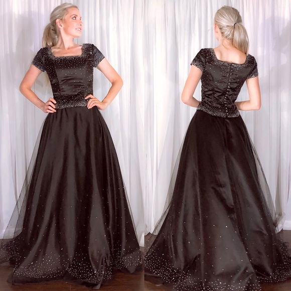 Custom Made Dresses & Skirts - Beaded Ball Gown Pageant Prom Homecoming Dress